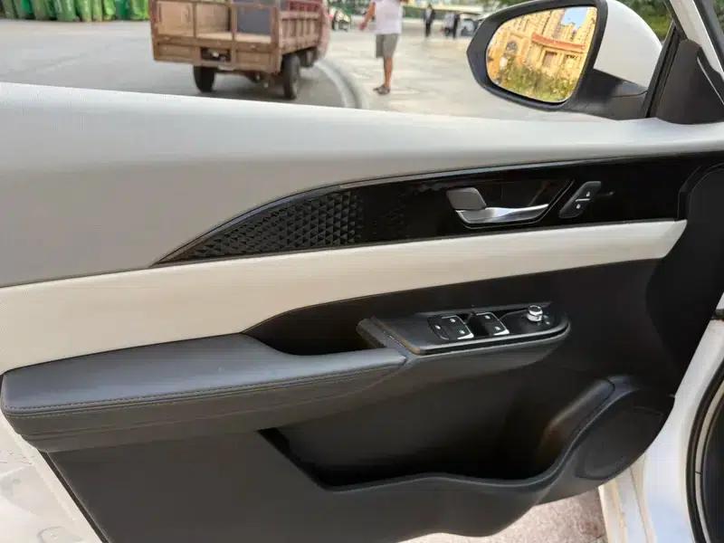Dongfeng Fengshen E70 2021 Model, Second Facelift, 500 Super Enjoy Edition — миниатюра 15