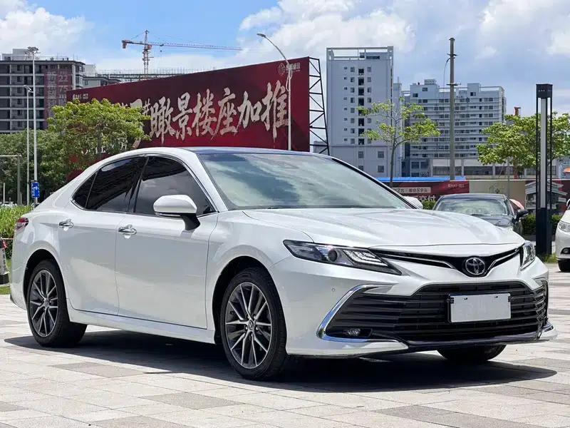 Camry 2021 2.5G Luxury Edition — миниатюра 3