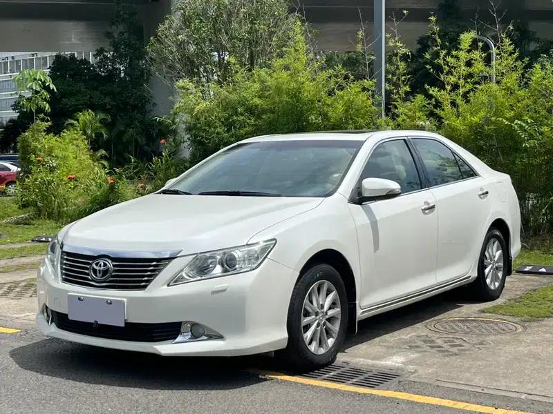 2012 Camry 2.5G Luxury Edition — миниатюра 1
