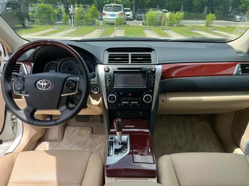 2012 Camry 2.5G Luxury Edition — миниатюра 11