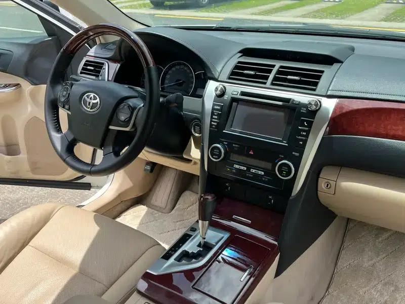 2012 Camry 2.5G Luxury Edition — миниатюра 13