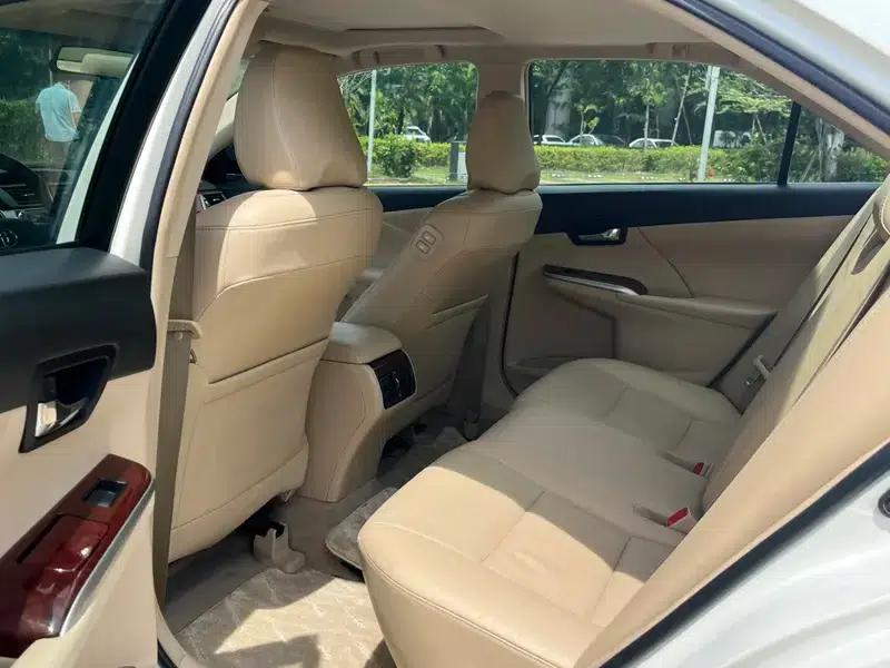 2012 Camry 2.5G Luxury Edition — миниатюра 17