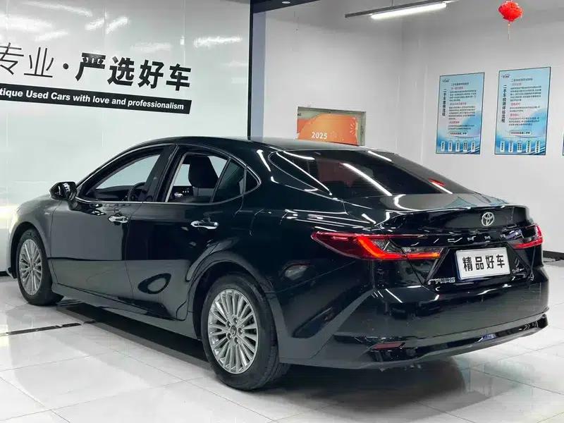 2024 Camry Hybrid 2.0HGVP Luxury Edition — миниатюра 4