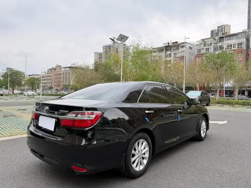 Camry 2016 2.0E 10th Anniversary Elite Edition — миниатюра 6