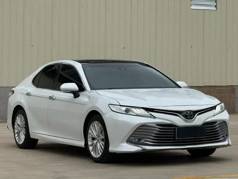 Camry 2019 Facelift 2.5G Luxury Edition — миниатюра 3
