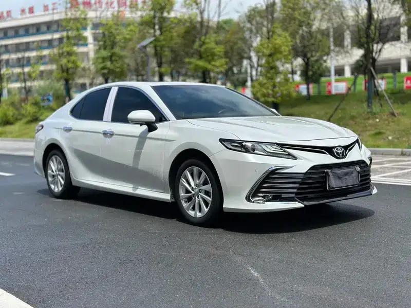 2021 Camry 2.0G Luxury Edition — миниатюра 3