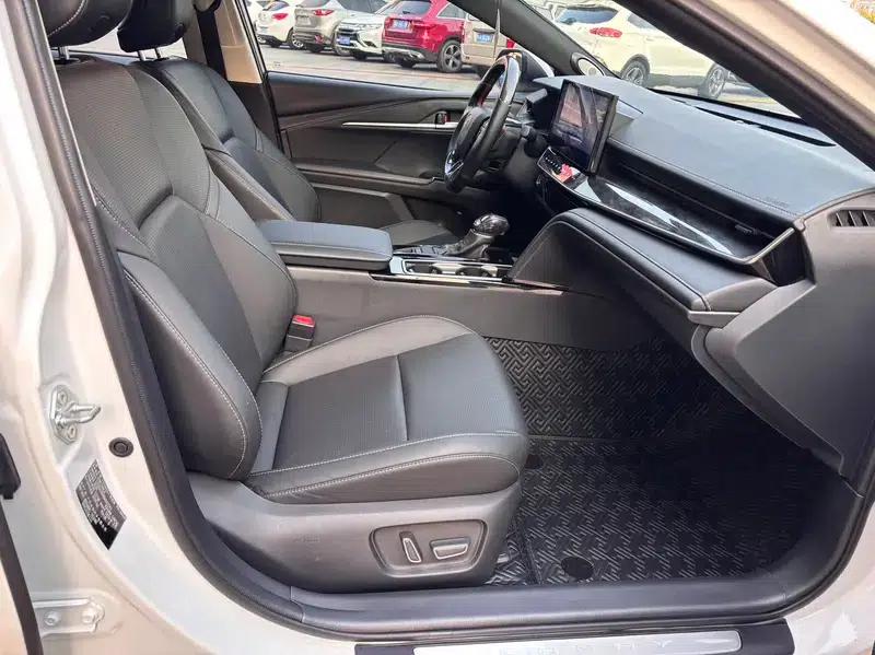2024 Camry 2.0G Premium Edition — миниатюра 11