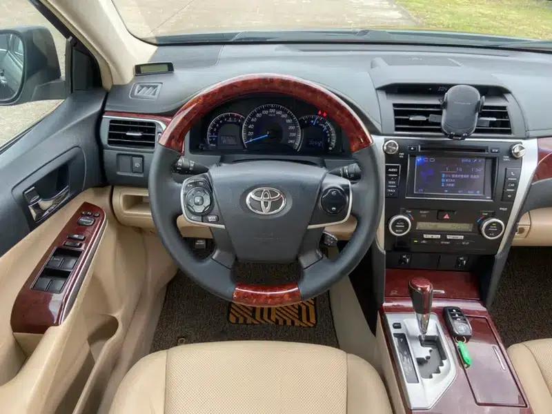 2013 Camry 2.5G Comfort Edition — миниатюра 15