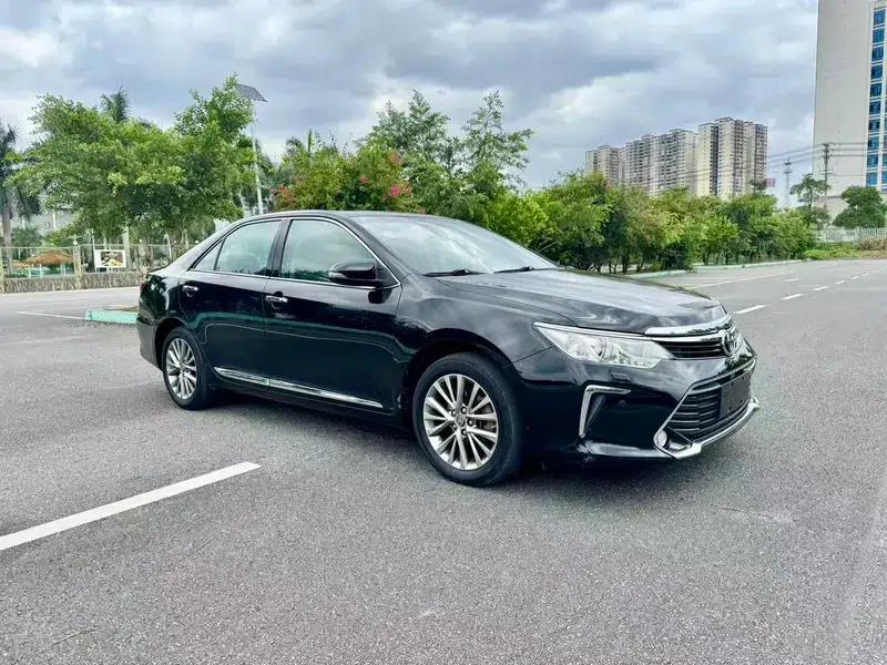 Camry 2016 2.5G 10th Anniversary Luxury Navigation Edition — миниатюра 3