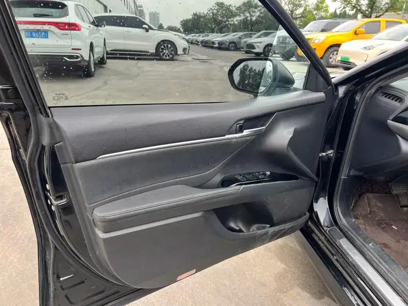 2022 Camry 2.0G Luxury Edition — миниатюра 13