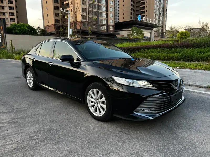 2019 Camry 2.0G Luxury Edition (China VI Emission Standard) — миниатюра 3