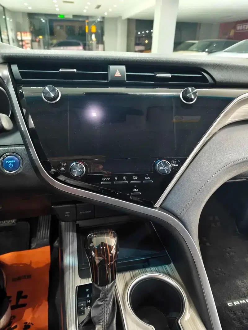 Camry 2021 Hybrid 2.5HG Luxury Edition — миниатюра 7