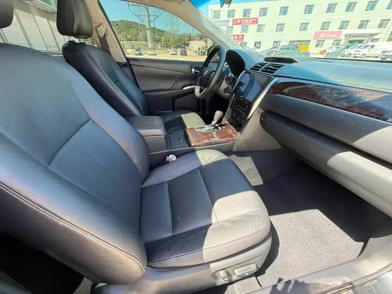 Camry 2016 2.0G 10th Anniversary Luxury Edition — миниатюра 6
