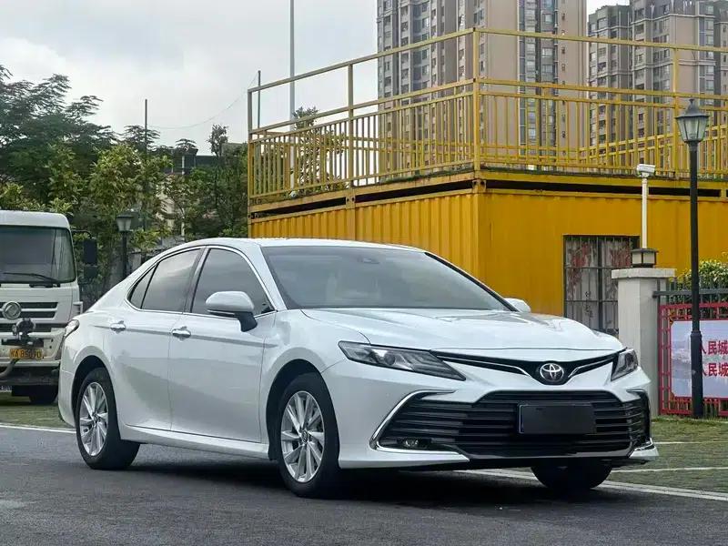 2021 Camry 2.0G Luxury Edition — миниатюра 3