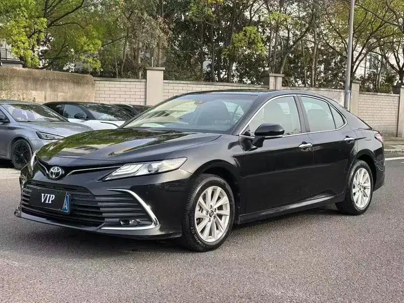 2022 Camry 2.0G Luxury Edition — миниатюра 1