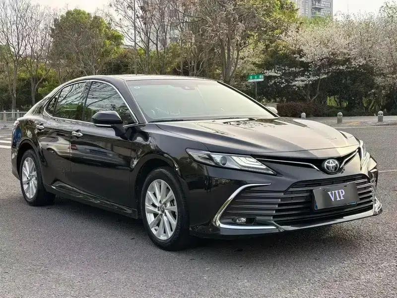 2022 Camry 2.0G Luxury Edition — миниатюра 3