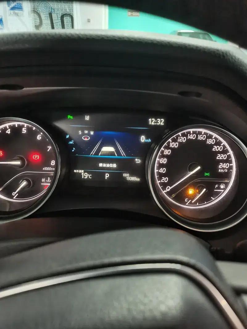 2022 Camry 2.0G Luxury Edition — миниатюра 8