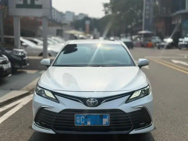 Camry 2021 2.0E Elite Edition — миниатюра 2