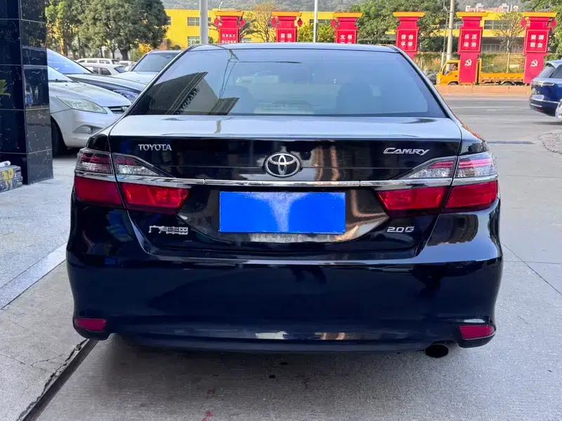 2015 Camry 2.0G Luxury Edition — миниатюра 4