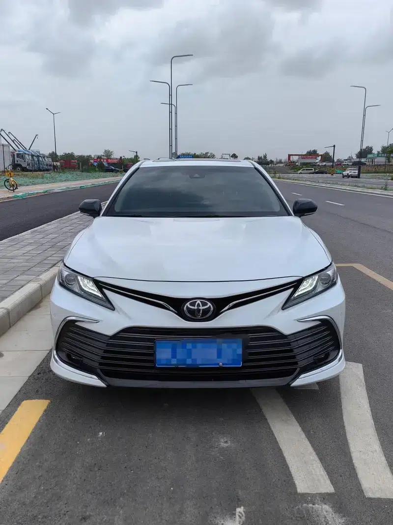 2022 Camry 2.0G Luxury Edition — миниатюра 2