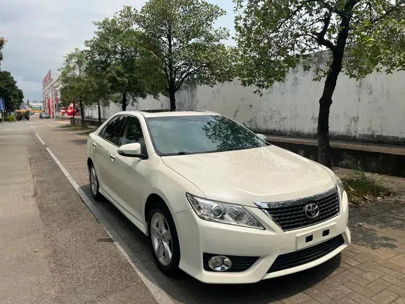 2012 Camry 2.0G Luxury Navigation Edition — миниатюра 3