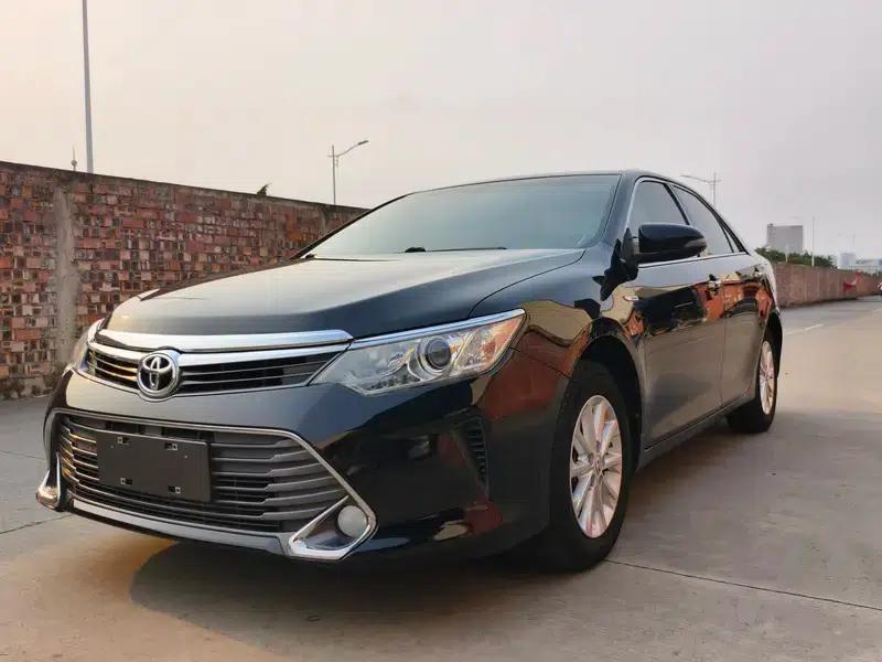 Camry 2015 2.0G Leading Edition — миниатюра 1