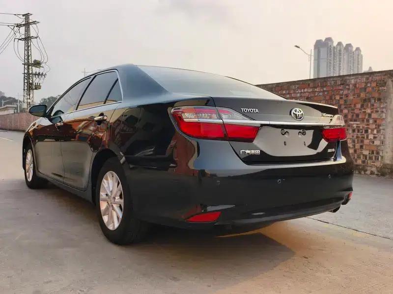 Camry 2015 2.0G Leading Edition — миниатюра 5