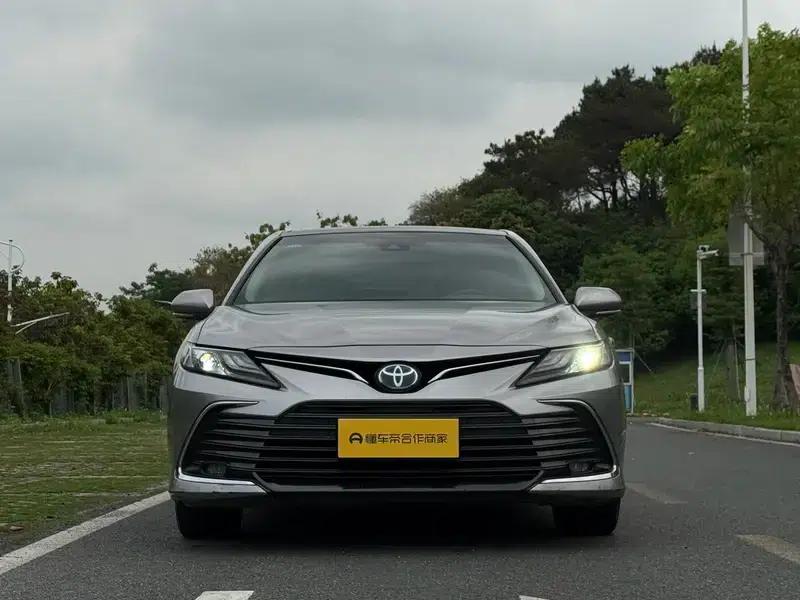 Camry 2021 Hybrid 2.5HG Luxury Edition — миниатюра 2
