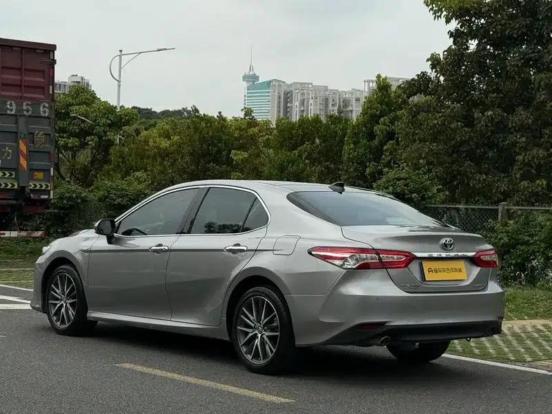 Camry 2021 Hybrid 2.5HG Luxury Edition — миниатюра 5