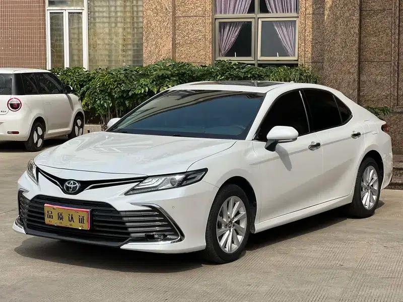 2022 Camry 2.0G Luxury Edition — миниатюра 1