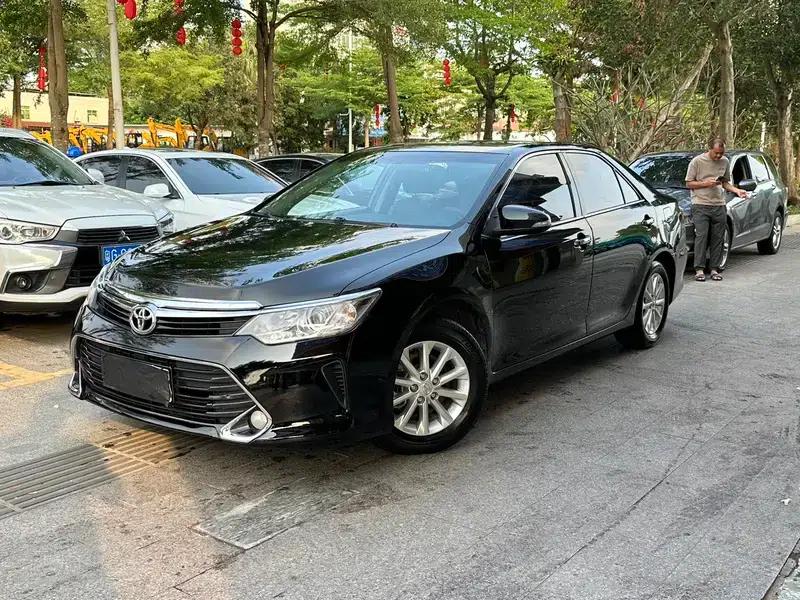 Camry 2016 2.0E 10th Anniversary Elite Edition — миниатюра 1