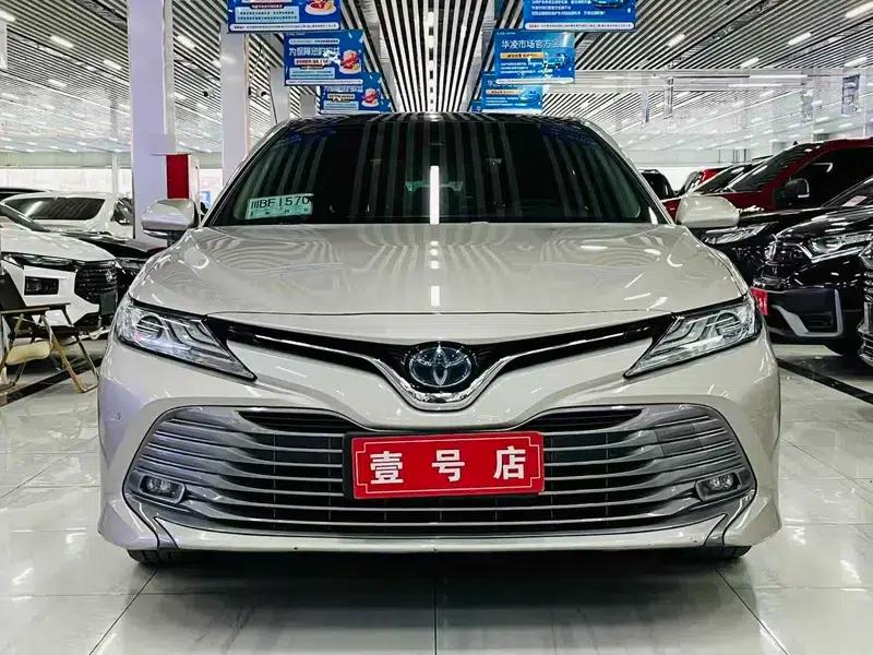 2018 Camry Hybrid 2.5HG Luxury Edition — миниатюра 2