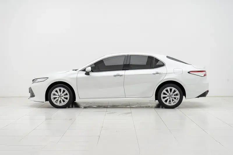 Camry 2019 Facelift 2.0G Luxury Edition — миниатюра 4