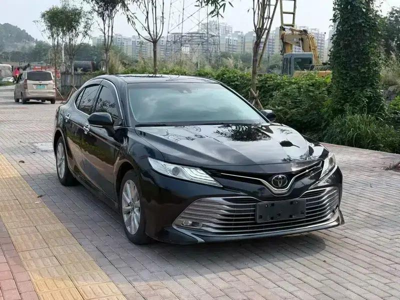 2018 Camry 2.0G Luxury Edition — миниатюра 3