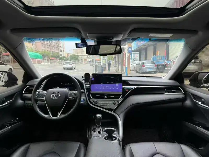 Camry 2021 2.5G Luxury Edition — миниатюра 4