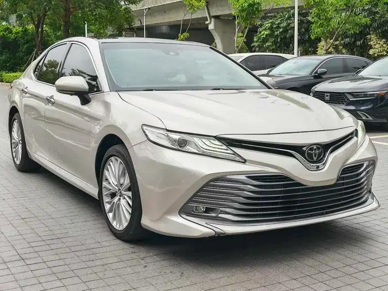 2018 Camry 2.5G Luxury Edition — миниатюра 3