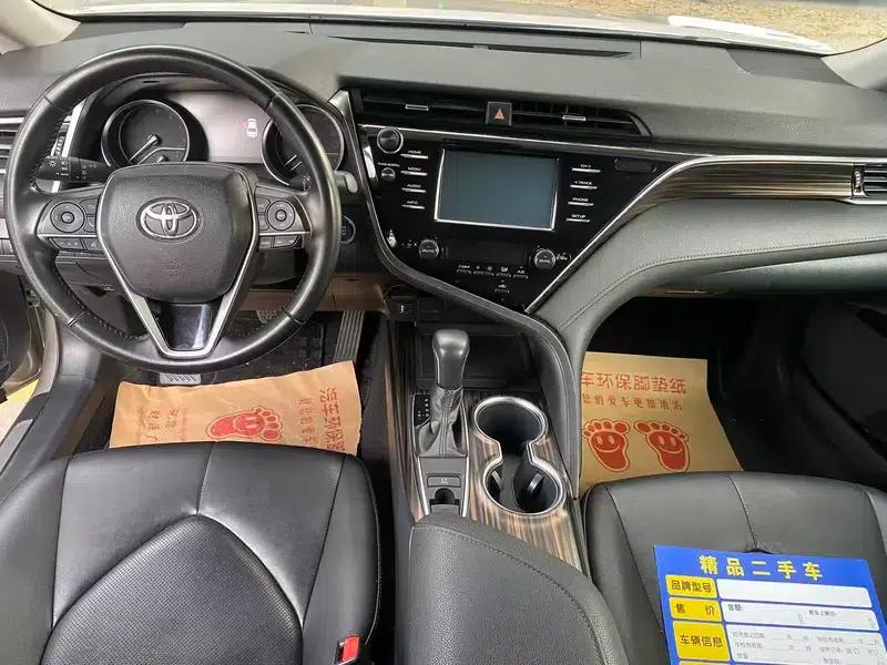2018 Camry 2.0G Luxury Edition — миниатюра 7