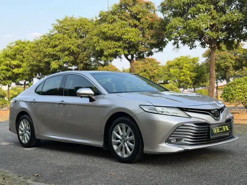 2019 Camry 2.0G Luxury Edition (China VI Emission Standard) — миниатюра 3