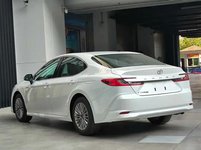 Camry 2026 2.0E Elite Edition — миниатюра 4