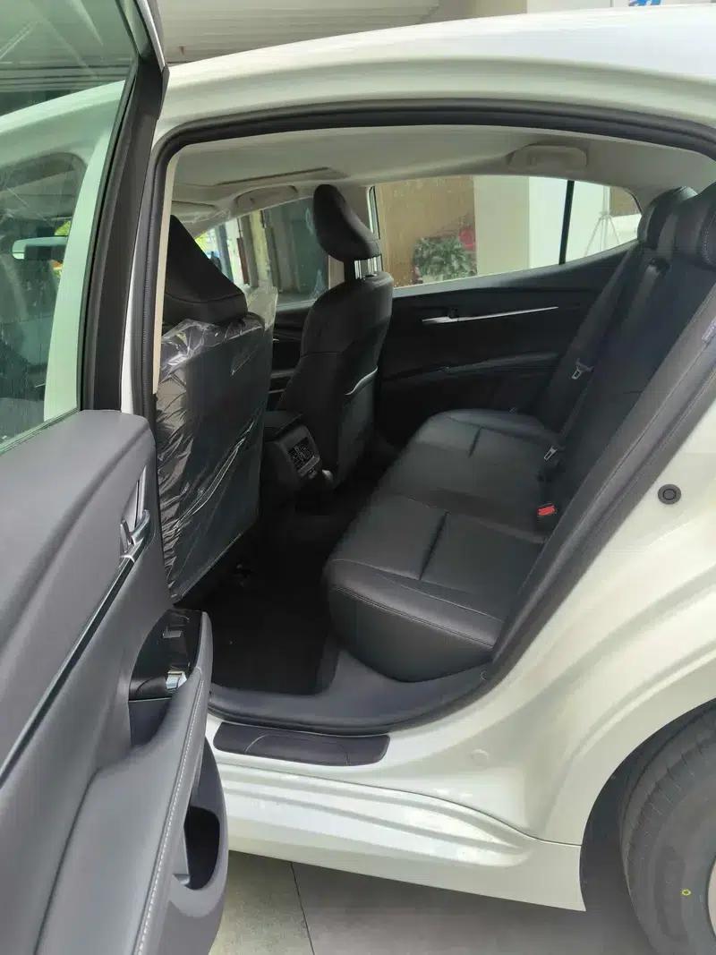Camry 2026 2.0E Elite Edition — миниатюра 9