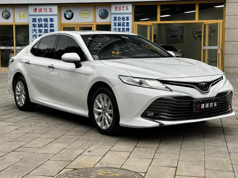 2019 Camry 2.0G Luxury Edition (China VI Emission Standard) — миниатюра 3