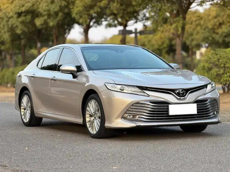 Camry 2019 Facelift 2.5G Luxury Edition — миниатюра 3