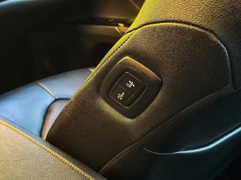 Camry 2023 2.0GVP Leading Edition — миниатюра 5
