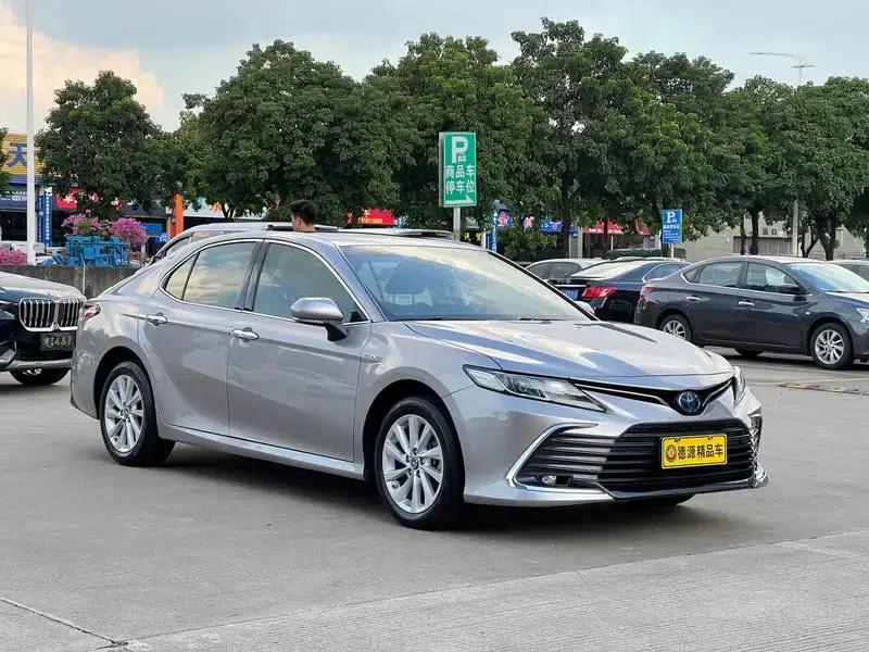 Camry 2021 Hybrid 2.5HGVP Leading Edition — миниатюра 3