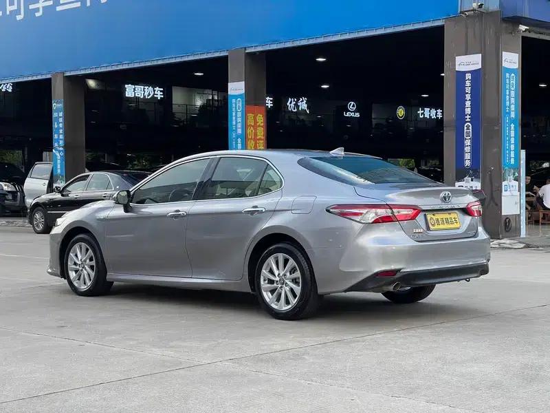 Camry 2021 Hybrid 2.5HGVP Leading Edition — миниатюра 4