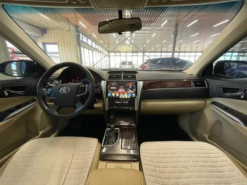 Camry 2016 2.0E 10th Anniversary Elite Edition — миниатюра 8