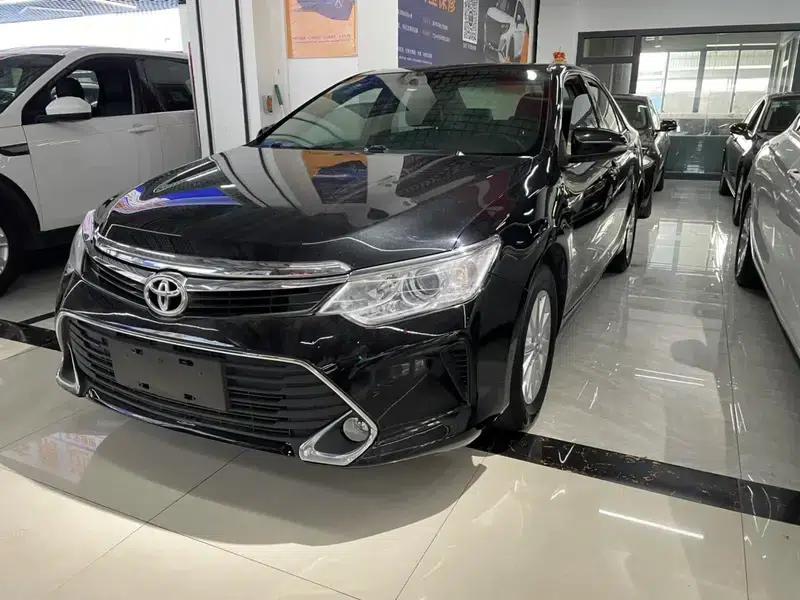 Camry 2016 2.0G 10th Anniversary Leading Edition — миниатюра 1