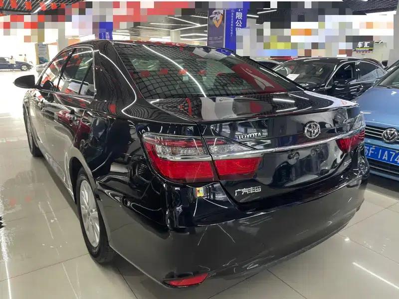 Camry 2016 2.0G 10th Anniversary Leading Edition — миниатюра 4