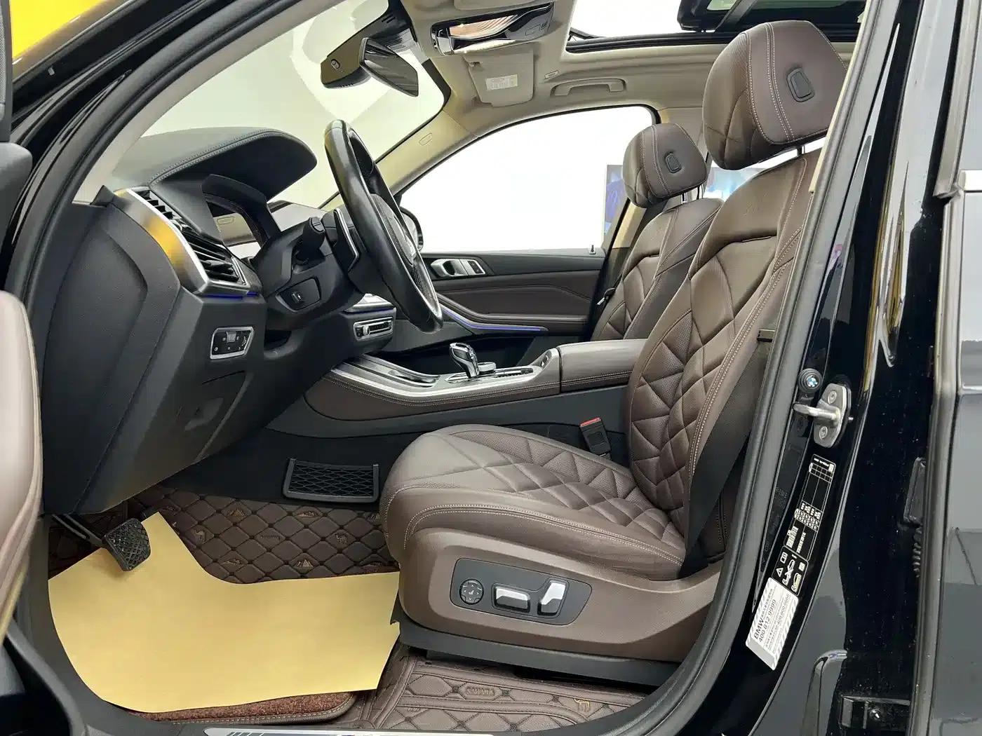 BMW X5 2022 xDrive 30Li Luxury M Sport Package — миниатюра 3