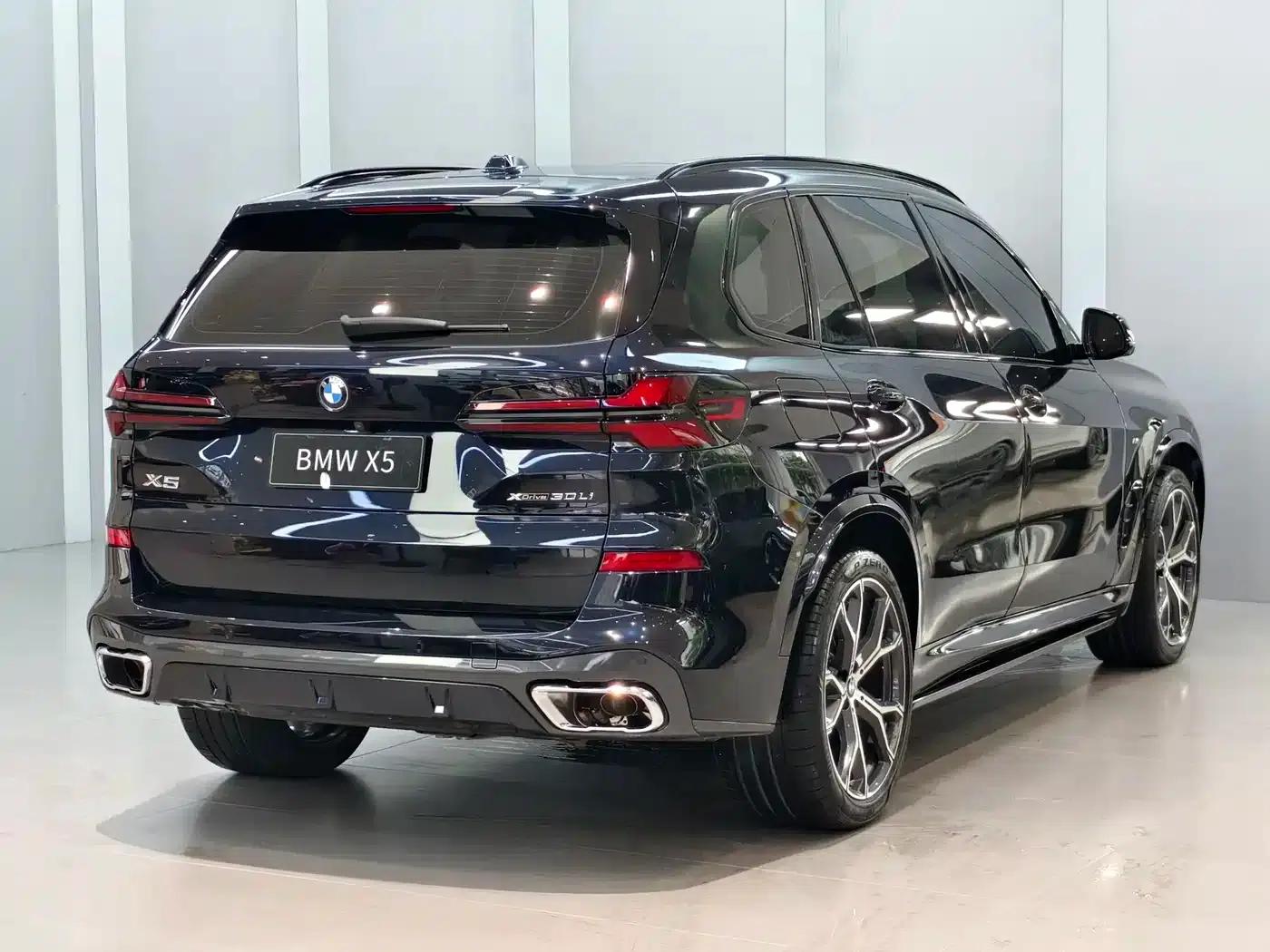 BMW X5 2023 xDrive 30Li M Sport Shadow Edition — миниатюра 3